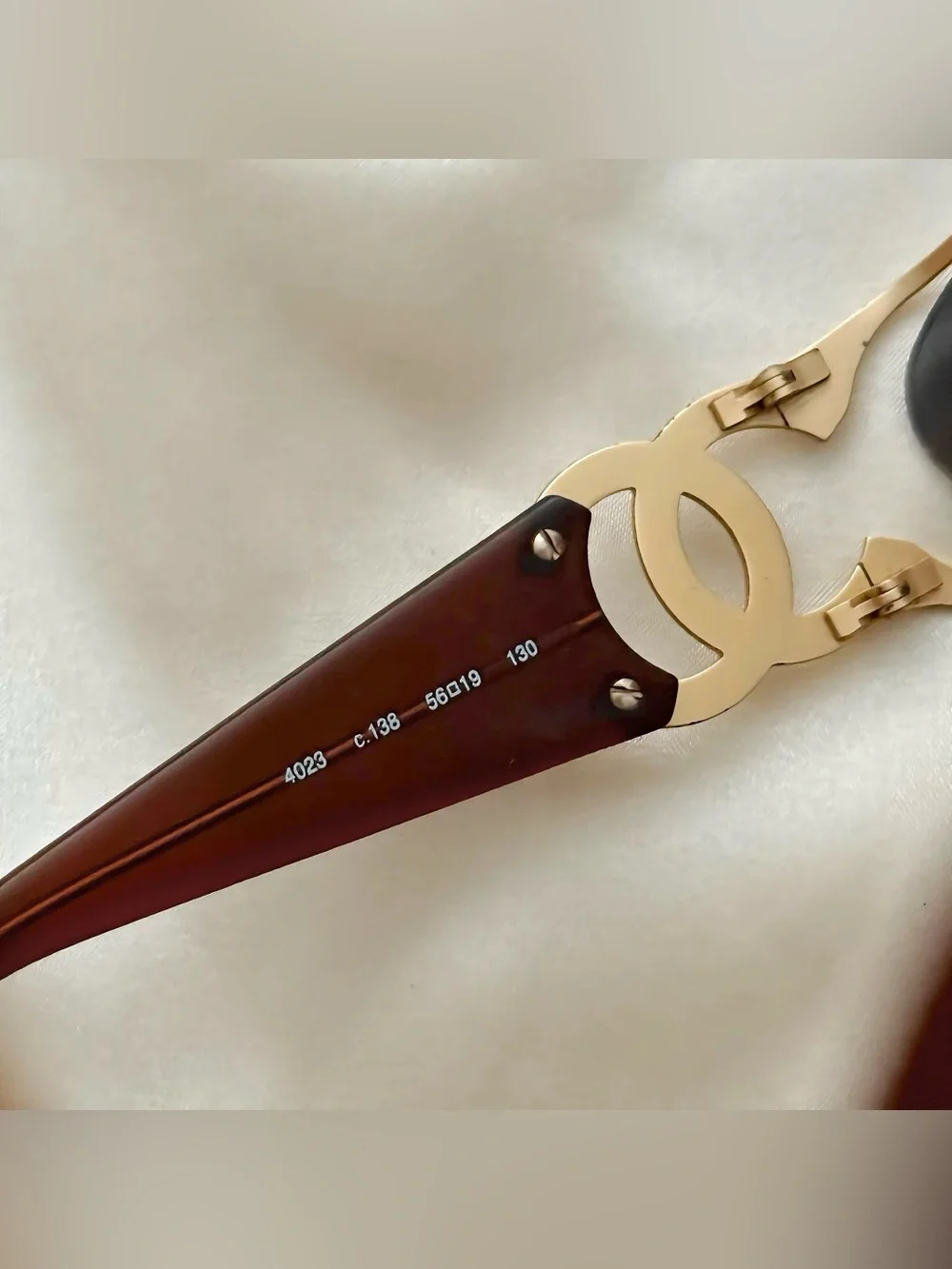 AUTHENTIC VINTAGE CHANEL 4023 C.138 VINTAGE RIMLESS GRADIENT CC LOGO SUNGLASSES